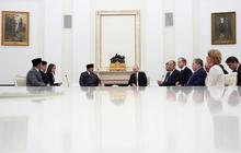FOTO: Sambut Prabowo di Moskow,  Putin Sampaikan Simpati Bencana Alam Sumatera