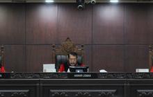VIDEO: Satu Ruangan Tertawa, Hakim MK Anwar Usman Ipar Jokowi Ngaku Sering Diminta Nyanyi