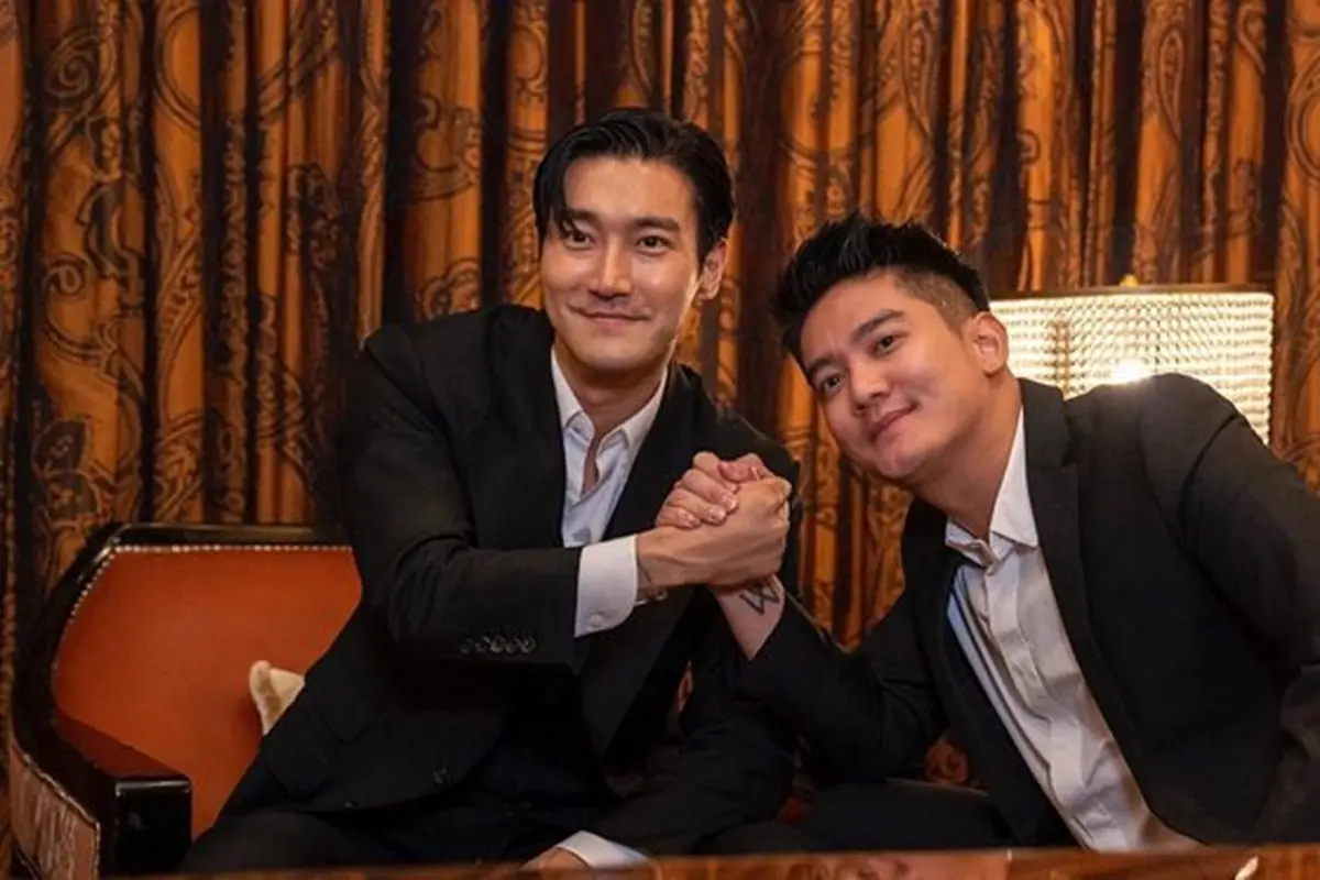 Sering Disebut Kembar, Ini 7 Momen Kebersamaan Boy William dan Siwon Super Junior