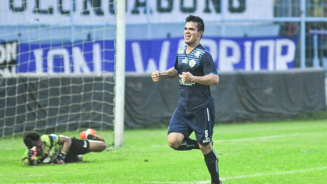 Arema Cronus vs Persija Jakarta