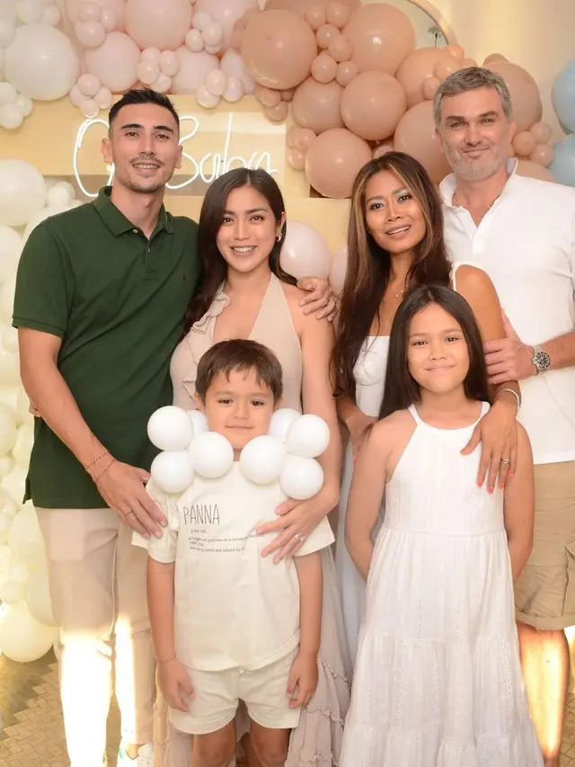 7 Potret Baby Shower Jessica Iskandar, Dapat Kejutan dari Sahabat