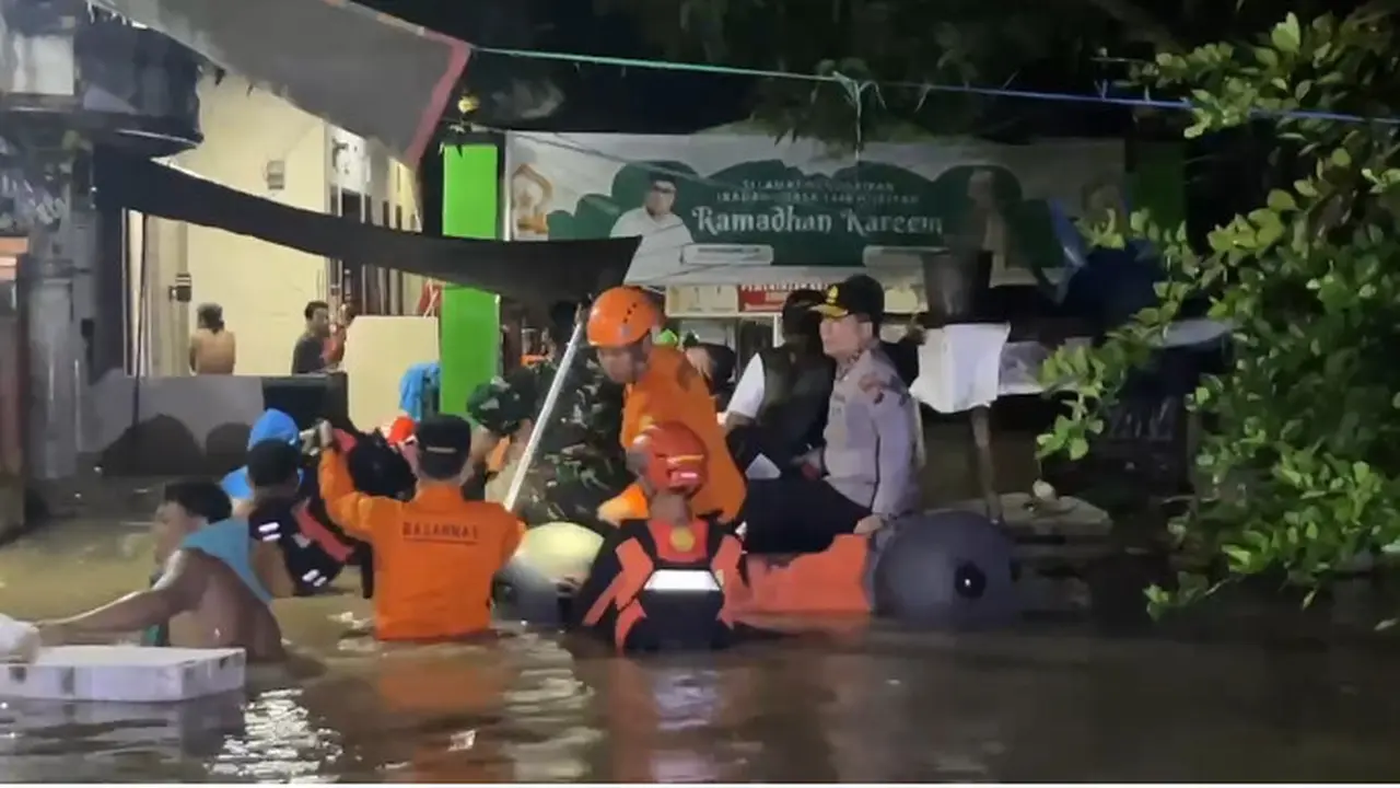 Banjir yang mengepung Kota Manado, Sulut, pada Jumat (21/3/2025).