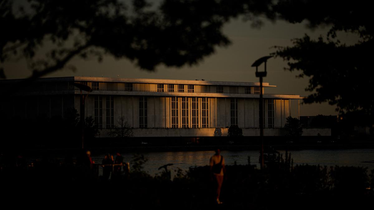 Kennedy Center Tutup Dua Tahun Usai Nama Trump Diblokir Hakim