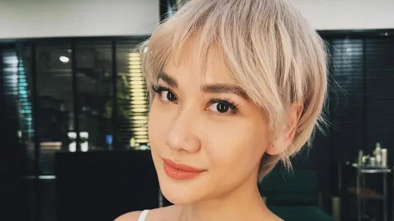 Potret Terbaru BCL dengan Gaya Rambut Bixie Cut, Tampil Cantik Elegan