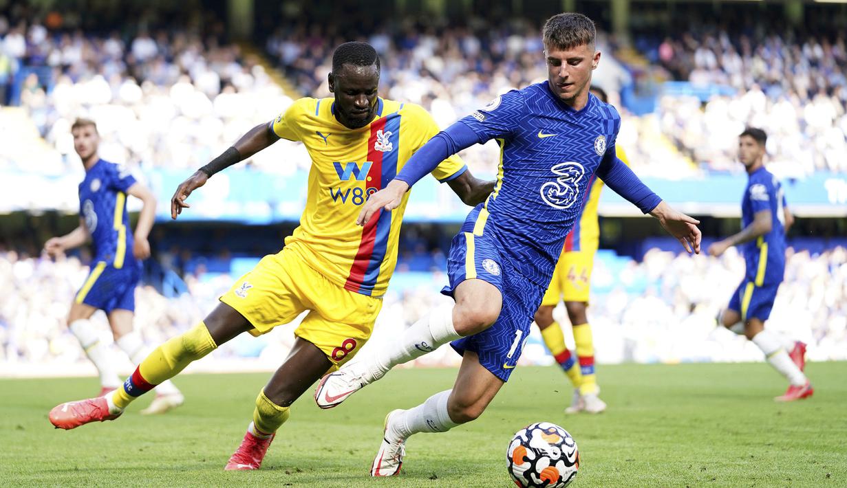 Mason Mount. Gelandang Chelsea berusia 22 tahun ini selalu menjadi starter di dua laga sebelumnya. Ia dapat kembali diandalkan sebagai pelayan yang tepat untuk memaksimalkan ketajaman Romelu Lukaku. Musim lalu ia mencetak gol tunggal kemenangan Chelsea di Anfield. (Foto: AP/Tess Derry)