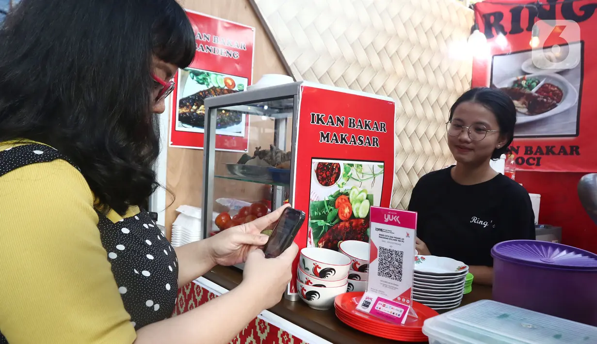 Pembebasan biaya Merchant Discount Rate (MDR) QRIS tersebut berlaku di usaha mikro atau UMi.(Liputan6.com/Angga Yuniar)