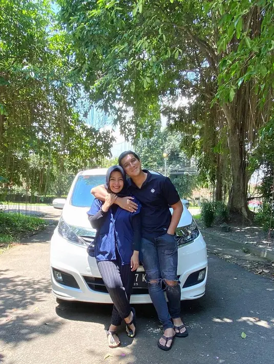 (Instagram/tantrisyalindri)