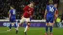 Di babak kedua, pada menit ke-67, gol Alejandro Garnacho menggandakan keunggulan Manchester United atas Leicester City. (Adrian Dennis/AFP)