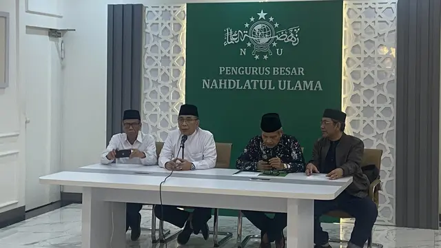 Ketua Umum Pengurus Besar Nahdlatul Ulama (PBNU) Yahya Cholil Staquf dalam jumpa pers di kantor PBNU, Jakarta, Jumat (15/9/2023).