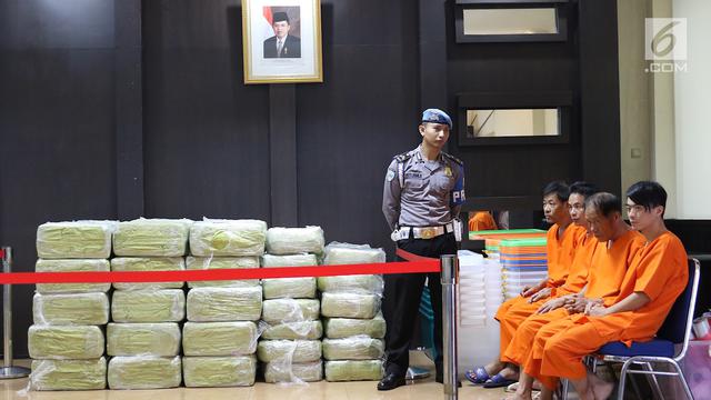 Wujud Sabu 1,6 Ton yang Diselundupkan Lewat Perairan Batam