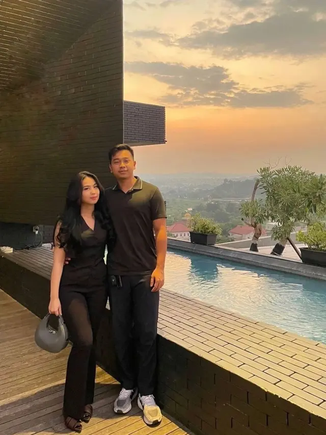 7 Potret Zahra Annisya Adik Awkarin Pamer Pacar, Jarang Tersorot - Hot ...