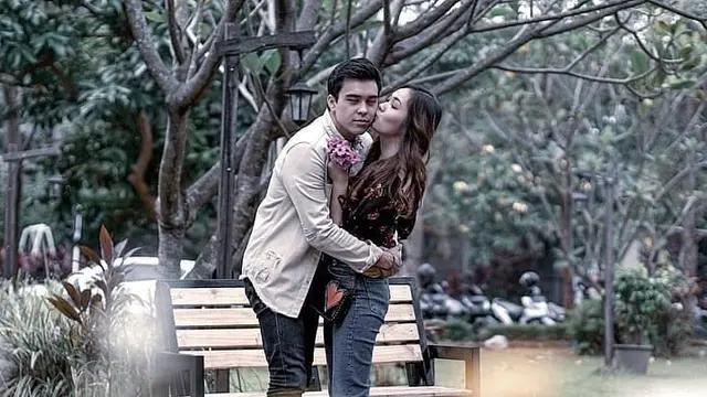 Dikabarkan Jadian, Ini 6 Momen Mesra Jennifer Eve dan Erdin Werdayana
