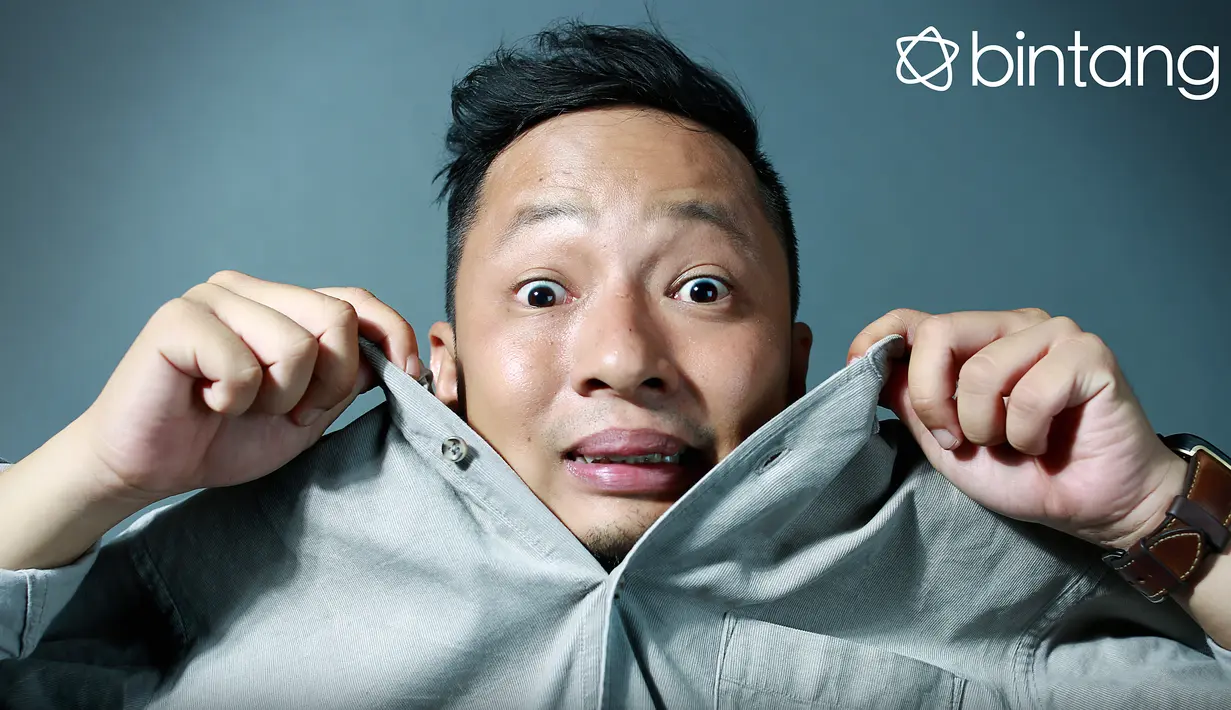 Yang paling dirasakan pemeran sinetron 'Kita Nikah Yuk' saat sedang bekerja. Saat mendapat kiriman dari istrinya foto atau vidio anaknya, dirinya merasa lega. (Galih W Satria, Digital Imaging: Muhammad Iqbal Nurfajri/Bintang.com)