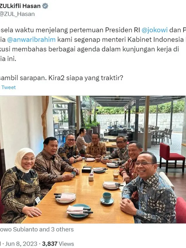 Video yang Memperlihatkan Prabowo dan Bahlil Lahadalia Dorong-Dorongan Rebutan Duduk di Kursi Samping Zulkifli Hassan Viral di Media Sosial. Momen Kocak Terjadi Saat Mereka Menemani Jokowi Kunjungan Kerja di Malaysia.