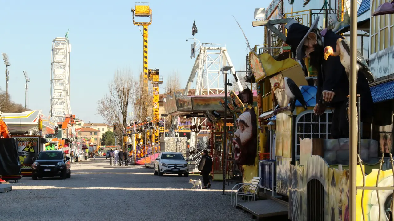 Italia Isolasi Warga Kota Lombardy