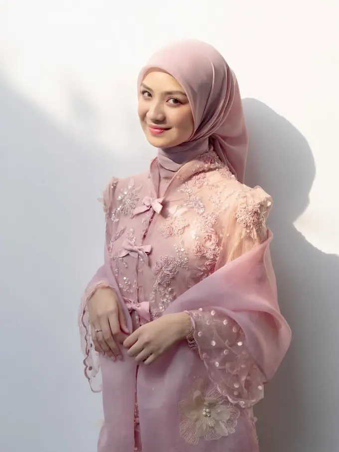 Inspirasi Hijab ala Nashwa Zahira yang Stylish dan Praktis untuk Halal Bihalal (Instagram/@nashwaaaz)