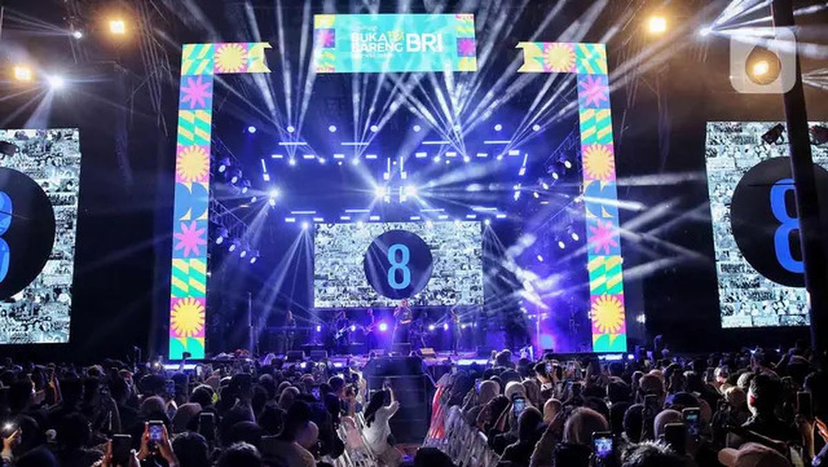 Penampilan Tulus Hangatkan Malam Pertama KapanLagi Buka Bareng BRI Festival 2025
