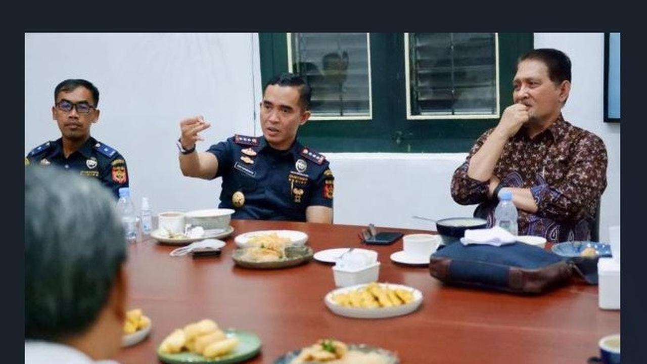 Gaya hidup Eko Darmanto, seorang Kepala Kantor Bea Cukai Jogja atau DIY tengah disorot warganet