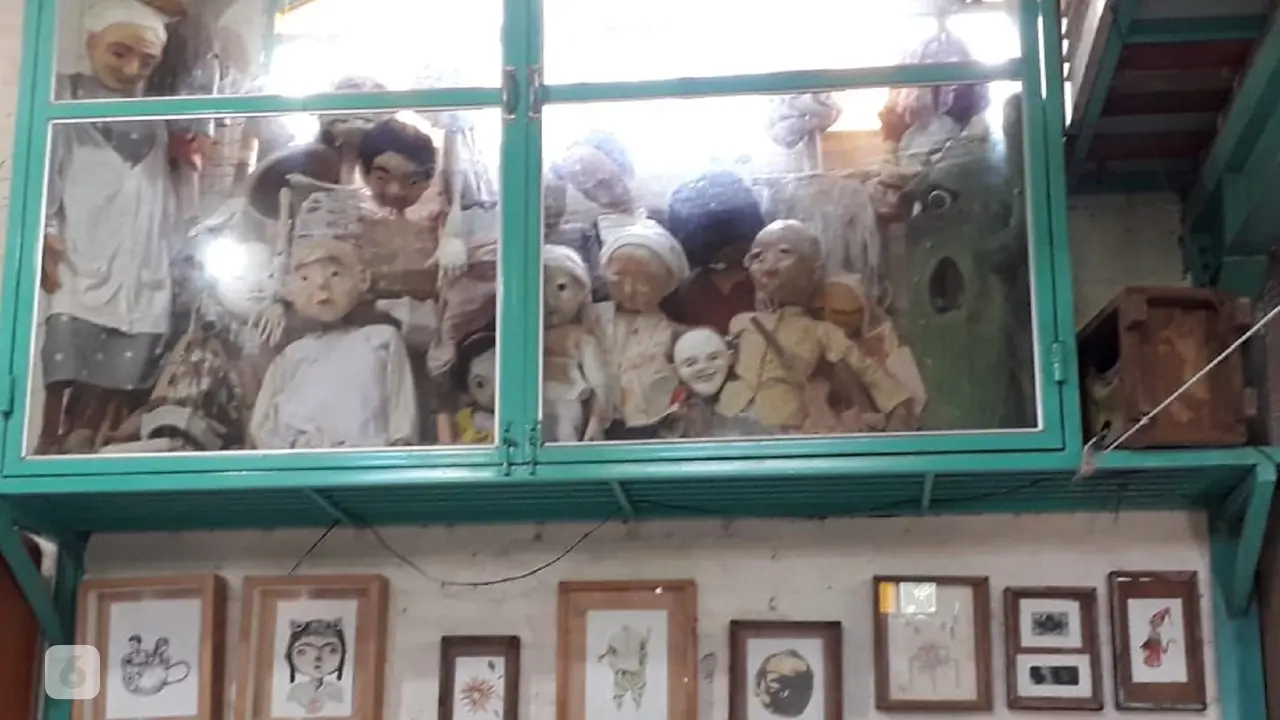Papermoon Puppet Theatre