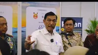 Menteri Koordinator Bidang Kemaritiman dan Investasi Luhut Binsar Panjaitan menghadiri Marine Spatial Planning and Expo Service 2023, di Pullman Central Park, Jakarta, Selasa (19/9/2023). Menko Luhut angkat bicara soal Rempang. (Tira/Liputan6.com)