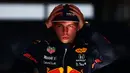 Strategi apik Max Verstappen dan tim Red Bull Racing di GP Amerika Serikat berhasil menjauhkan kejaran dari sang rival, Lewis Hamilton. Verstappen saat ini memimpin dengan raihan 287,5 poin. Ia tentu akan mati-matian di 5 balapan sisa untuk meraih gelar juara dunia. (AFP/Getty Images/Mark Thompson)