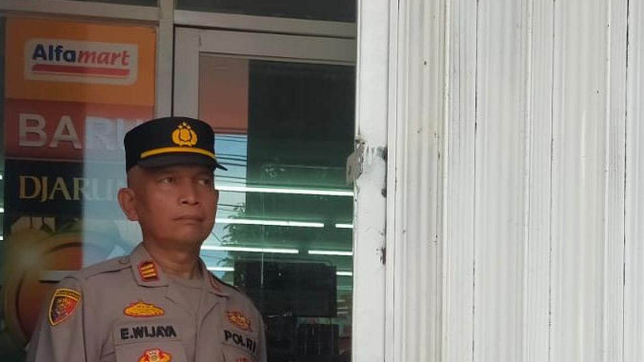 Pegawai Minimarket Ditodong Sajam dan Senpi, Uang Rp67 Juta Dibawa Kabur
