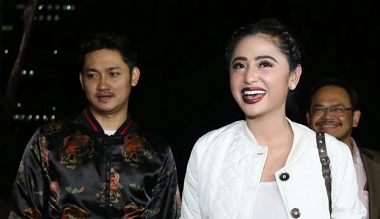 Depe ingin memberikan efek jera pada petugas palang pintu busway yang saat itu bertugas di depan Pejaten Village arah Ragunan tersebut. Lantaran menurutnya memutar balikkan fakta. (Bambang E Ros/Bintang.com)