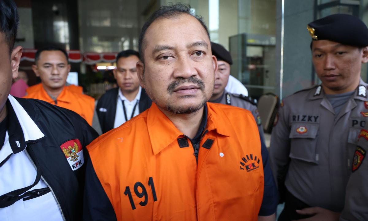 Bupati Pemalang  Ditahan Usai OTT KPK