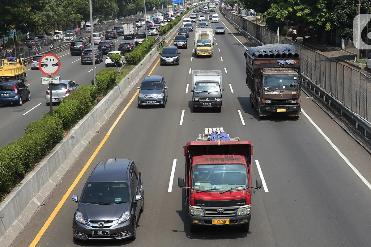 Pembatasan Pergerakan Angkutan Barang Selama Natal dan Tahun Baru