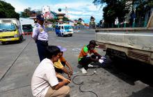 FOTO: Uji Emisi Gratis Digelar di Terminal Blok M Jakarta Selatan