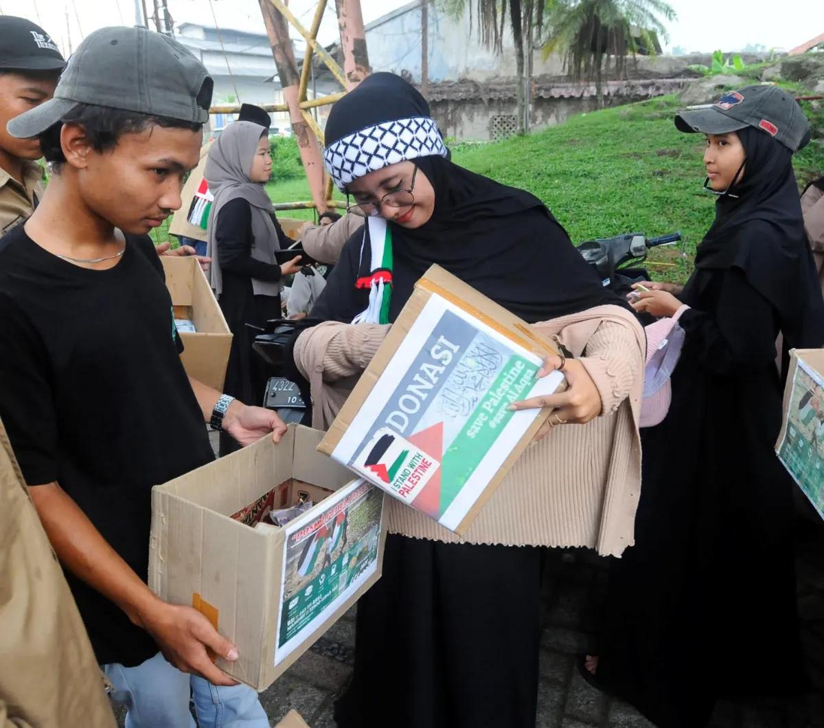 Keseluruhan dana yang sudah dikumpulkan tersebut selanjutnya akan disumbangkan untuk warga Palestina.