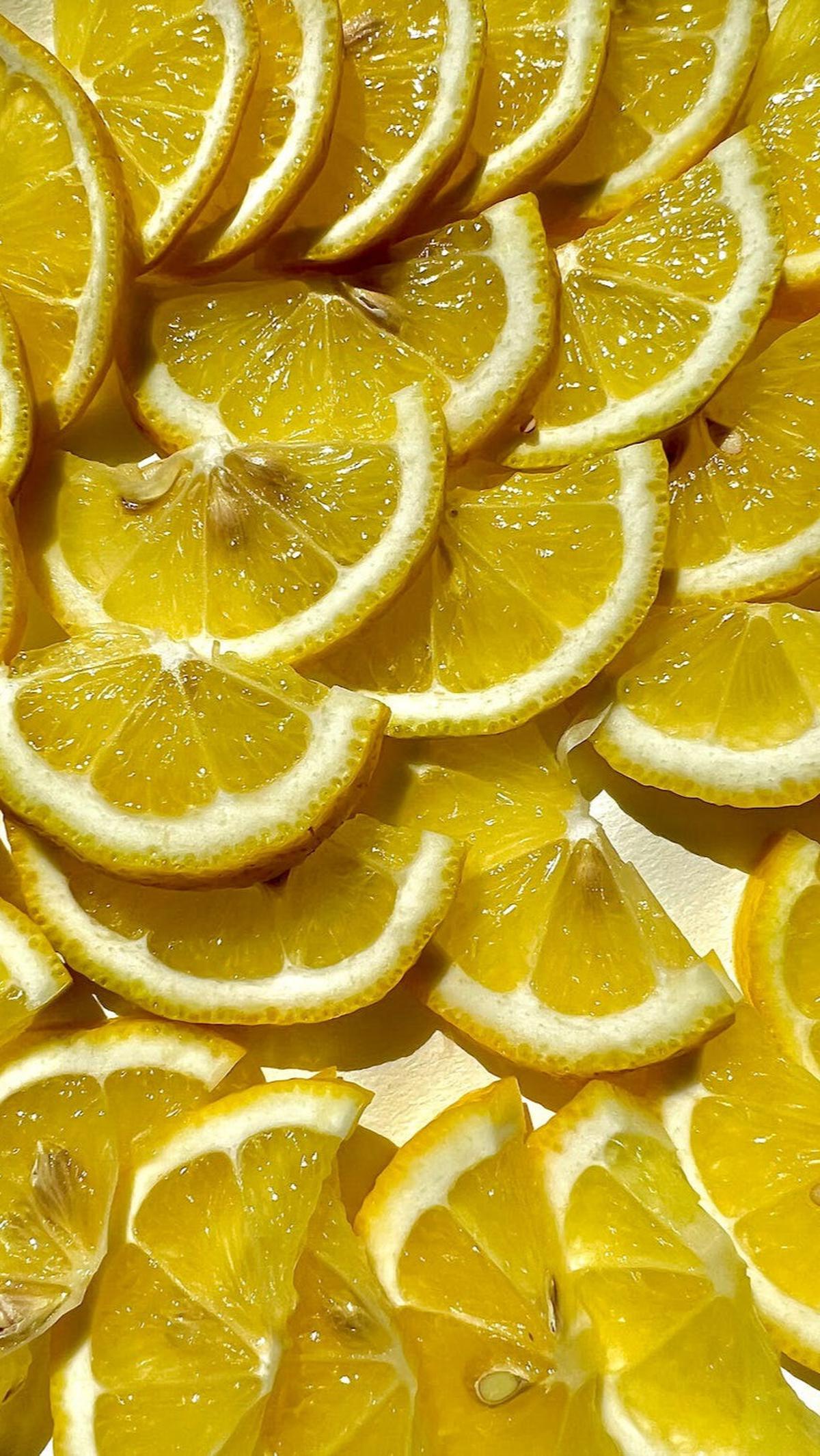 3.&nbsp;Buah-buahan Sitrus: Rasanya yang Asam