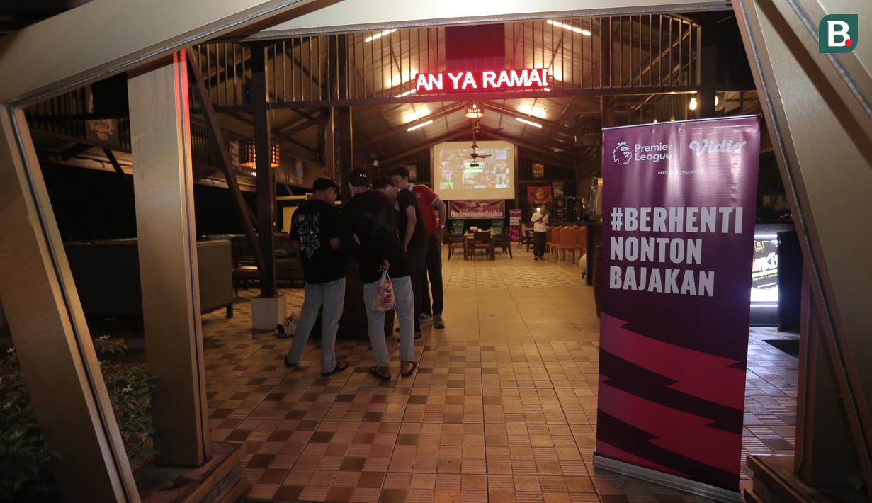 Lokasi Roaring Night Liga Inggris 2023/2024 antara Manchester United (MU) melawan Everton di Bunker Terrace Cafe di Java Palace Hotel Jababeka, Cikarang, Sabtu (9/3/2024) malam WIB. (Bola.com/Pradipta Rama Baskara)