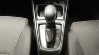 Persneling Mobil Matik Bisa Macet, Begini Cara Mencegahnya