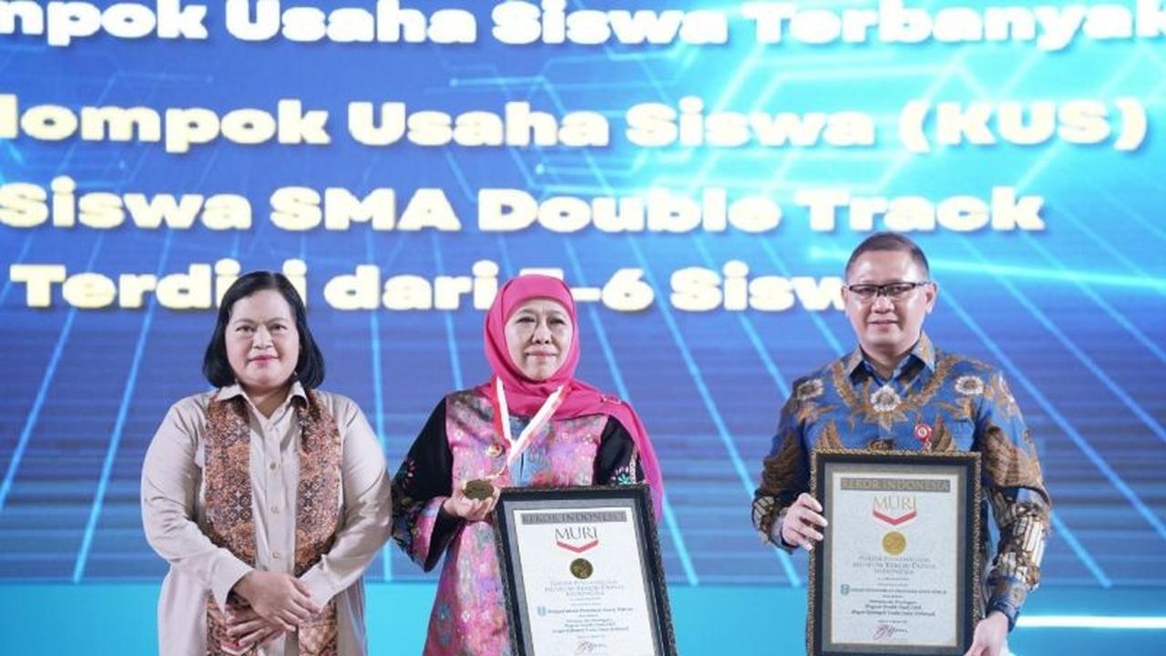 Raih Rekor MURI Lewat 1.600 KUS, Program Double Track Jatim Cetak Wirausaha Muda Berdaya Saing Global
