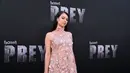 Amber Midthunder berpose saat menghadiri pemutaran film Prey di Regency Village Theatre di Los Angeles, California (2/8/2022). Amber Midthunder tampil cantik dengan balutan gaun bunga yang halus saat mereka memimpin bintang yang menghadiri pemutaran perdana Prey di Los Angeles. (Alberto E. Rodriguez/Getty Images for Disney/AFP)