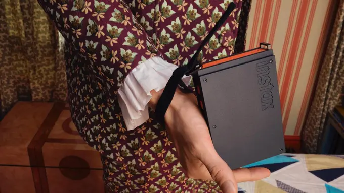 Gen Z dan Kembalinya Pesona Polaroid, Saat Foto Cetak Jadi Bentuk Ekspresi Diri di Era Digital