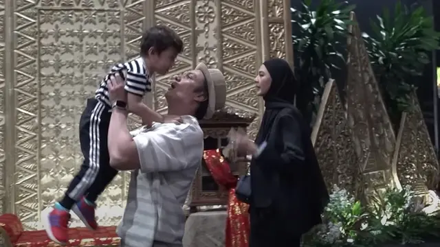 Baim Wong dan Paula Verhoeven di Acara Kelulusan Kiano