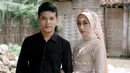 Nur Wahid Hidayat atau Dayat Simbaia dikenal usia ikut serta ajang pencarian bakat Idola Cilik musim pertama. Menikah Maret 2022, Dayat umumkan kehamilan pertama sang istri pada Mei 2022. Perut sang istri makin buncit, menghitung minggu, tak terasa jebolan Idola Cilik kelahiran 13 Juli 1996 ini akan segera menjadi ayah. (Liputan6.com/IG/@dayatsimbaiaaa)