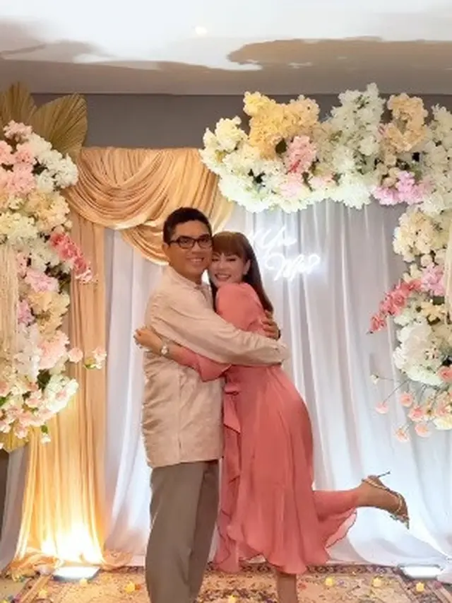 Anita Hara dan Jeson Siregar