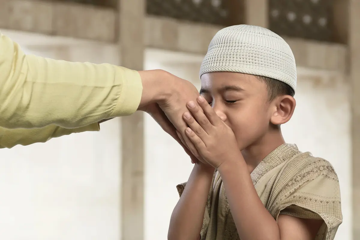 Ilustrasi Anak Berbakti (iStockphoto)