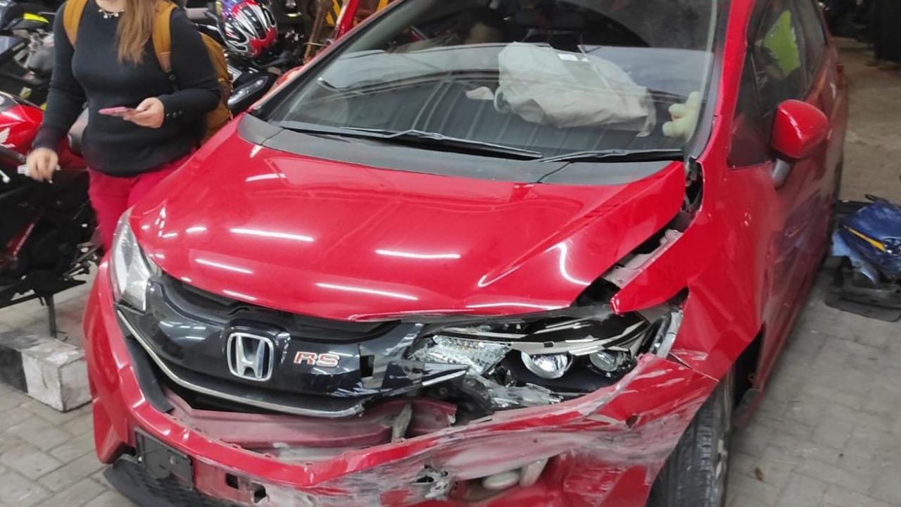 "Jadi ada tiga jenis ditemukan, yaitu amfetamin, metamfetamin, dan juga benzodiazepine, ini positif juga," kata Kapolres Jaktim Kombes Leonardus, Rabu (26/7).