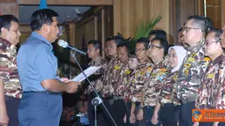 Citizen6, Jakarta: Panglima TNI mengatakan bahwa kesungguhan, kerja keras dan totalitas menjadi tuntutan untuk segera di dharmabaktikan oleh setiap awak organisasi ini di masa mendatang. (Pengirim: Badarudin Bakri)
