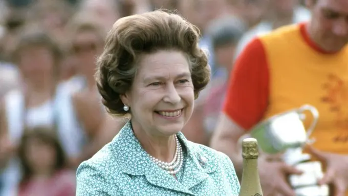 [Bintang] 90 Fakta Ratu Elizabeth II dari Inggris