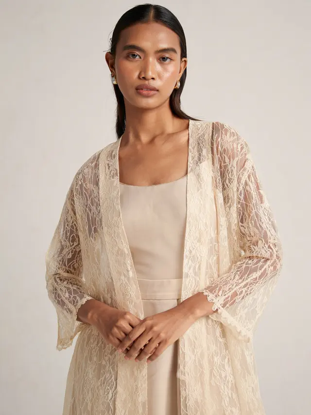 Model Kebaya Brokat Ibu-ibu