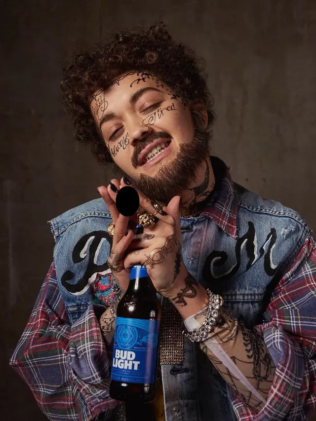 Rita Ora berdandan sebagai Post Malone untuk Halloween 2018 (Instagram/ ritaora)