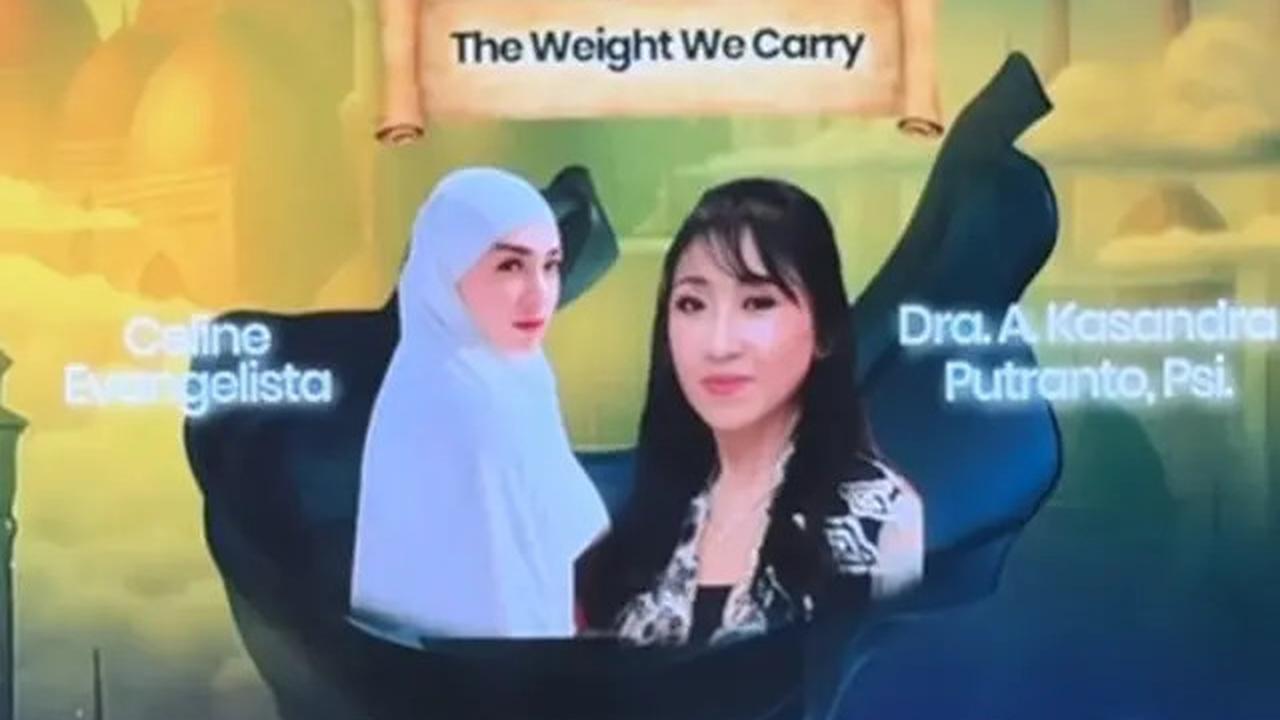 8 Potret Celine Evangelista Pakai Gamis Putih saat Jadi Bintang Tamu di Kajian Bali Muslim Festival, Angggun dan Memukau