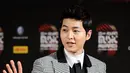 Sudah lama tersiar kabar, Song Joong Ki dan Park Bo Gum memang sangat dekat, mengingat keduanya berasal dari agensi yang sama. (AFP/Bintang.com)