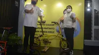 Ketua Umum Partai Golkar Airlangga Hartarto mengunjungi pabrik perakitan sepeda Kreuz di Jalan Rereng Adumanis, Kecamatan Cibeunying Kaler, Kota Bandung. (Ist)