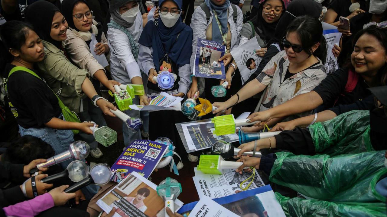 Aksi Fans K-Pop tolak PPN 12 Persen
